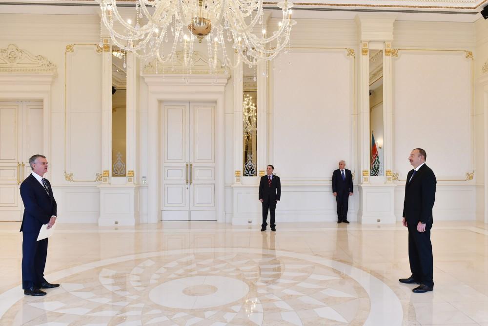 New envoys present credentials to Ilham Aliyev (PHOTO)
