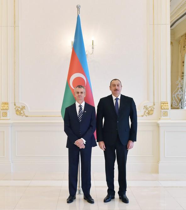 New envoys present credentials to Ilham Aliyev (PHOTO)