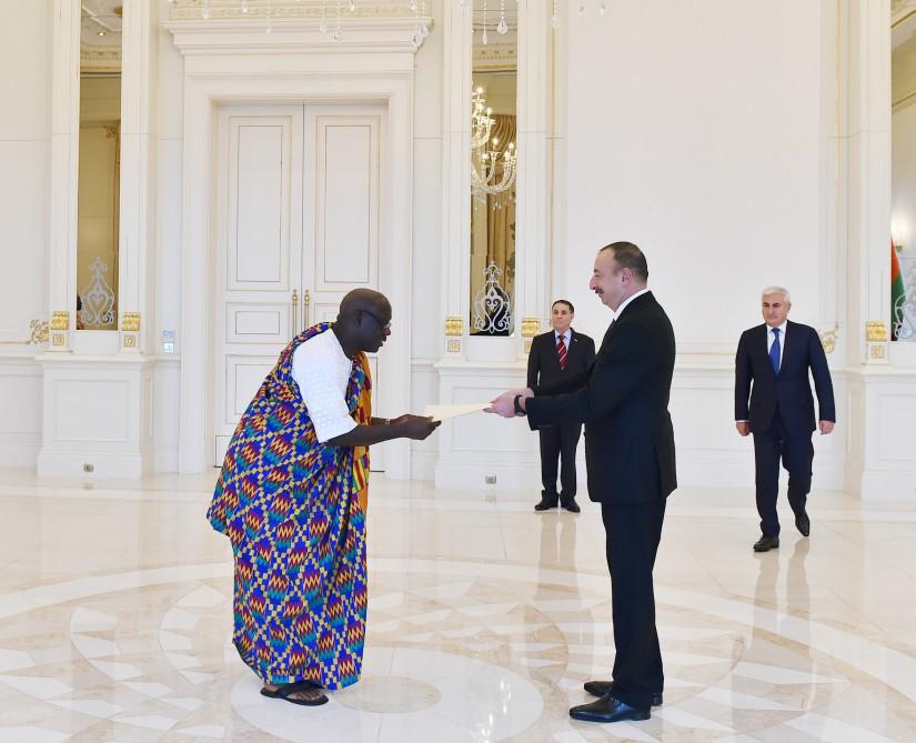 New envoys present credentials to Ilham Aliyev (PHOTO)