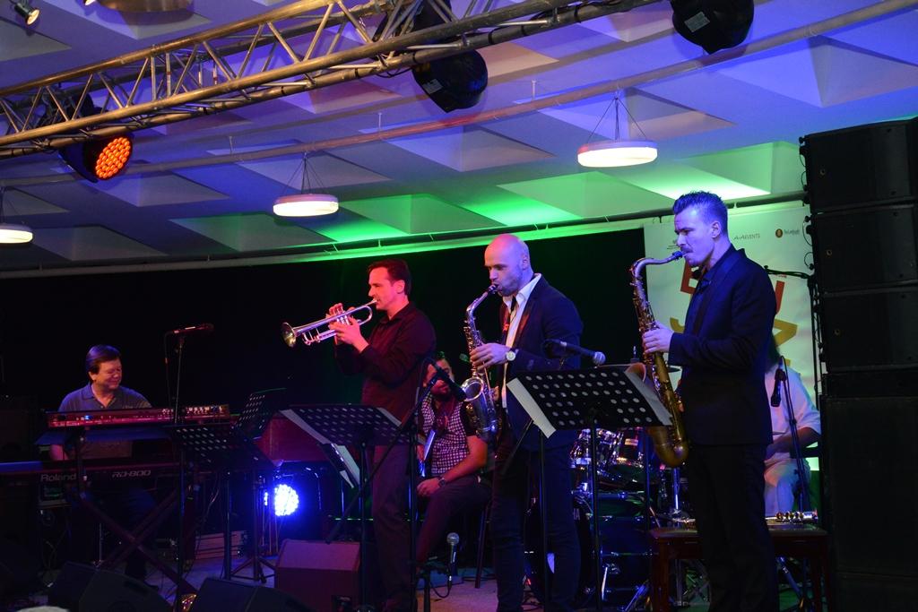 Famous Lithuanian Dainius Pulauskas Group performs in Baku (PHOTO)