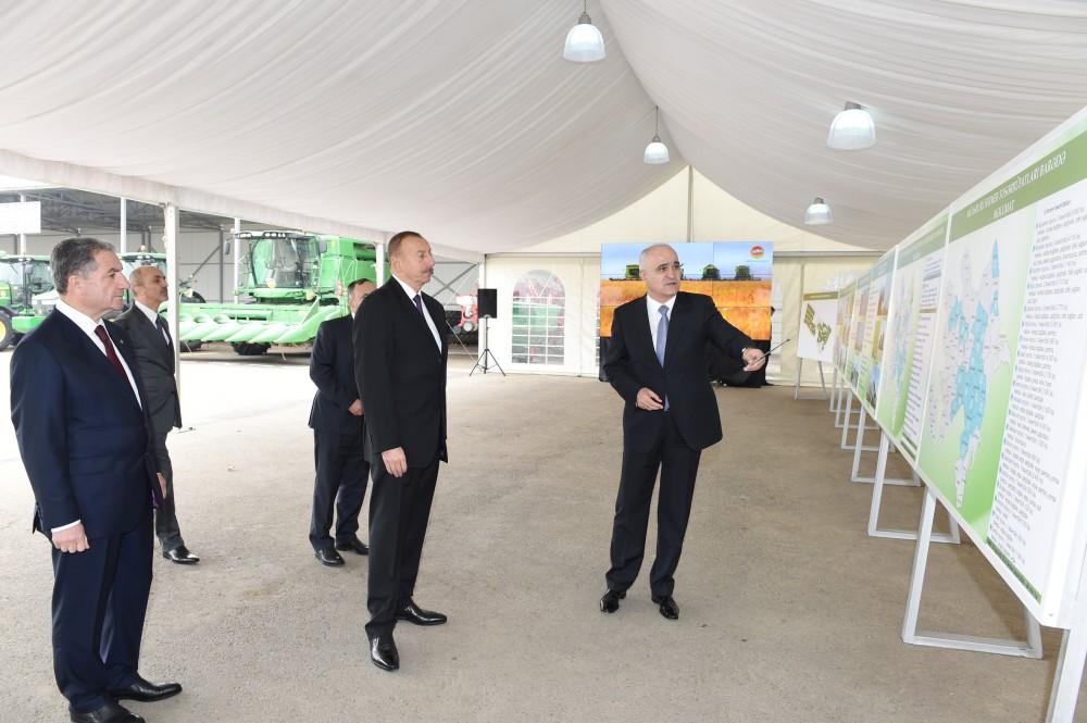 Ilham Aliyev visits “Qarabag Taxil” LLC pilot grain farm in Beylagan