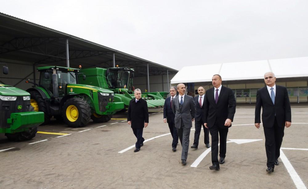 Ilham Aliyev visits “Qarabag Taxil” LLC pilot grain farm in Beylagan