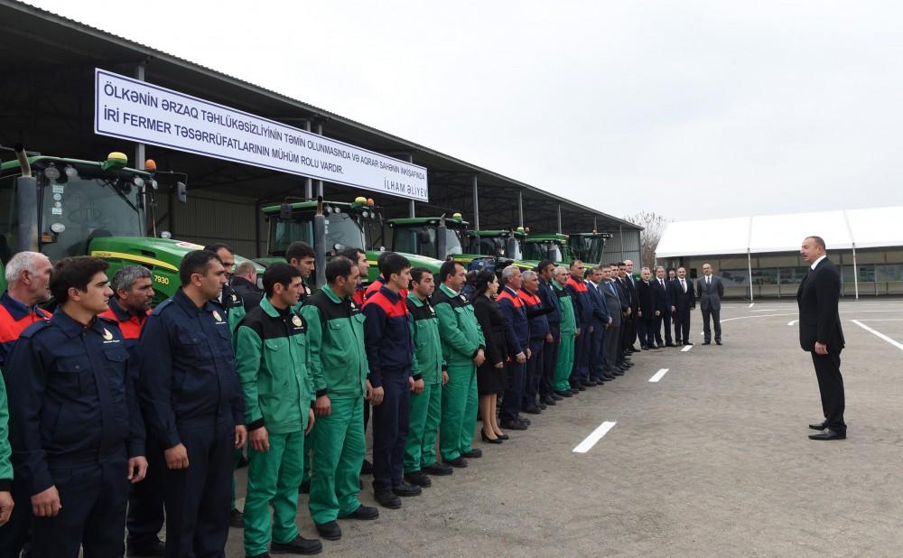 Ilham Aliyev visits “Qarabag Taxil” LLC pilot grain farm in Beylagan