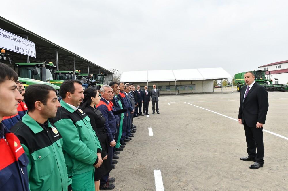 Ilham Aliyev visits “Qarabag Taxil” LLC pilot grain farm in Beylagan