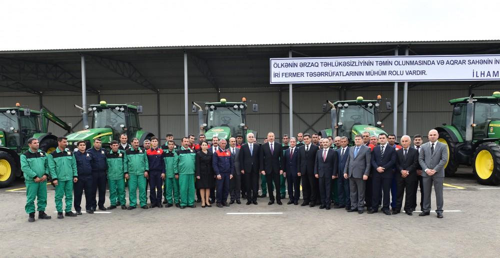 Ilham Aliyev visits “Qarabag Taxil” LLC pilot grain farm in Beylagan