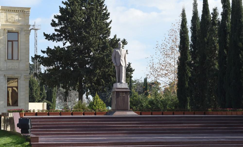 President Aliyev arrives in Aghdam district for visit (PHOTO)