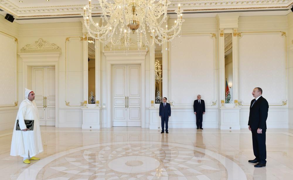 Ilham Aliyev gets credentials of incoming ambassadors (PHOTO)