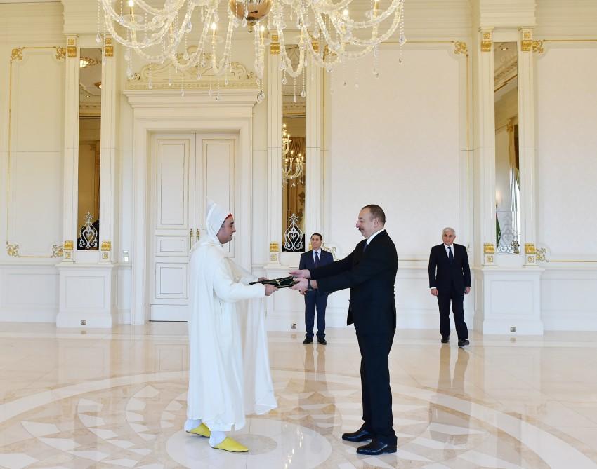 Ilham Aliyev gets credentials of incoming ambassadors (PHOTO)