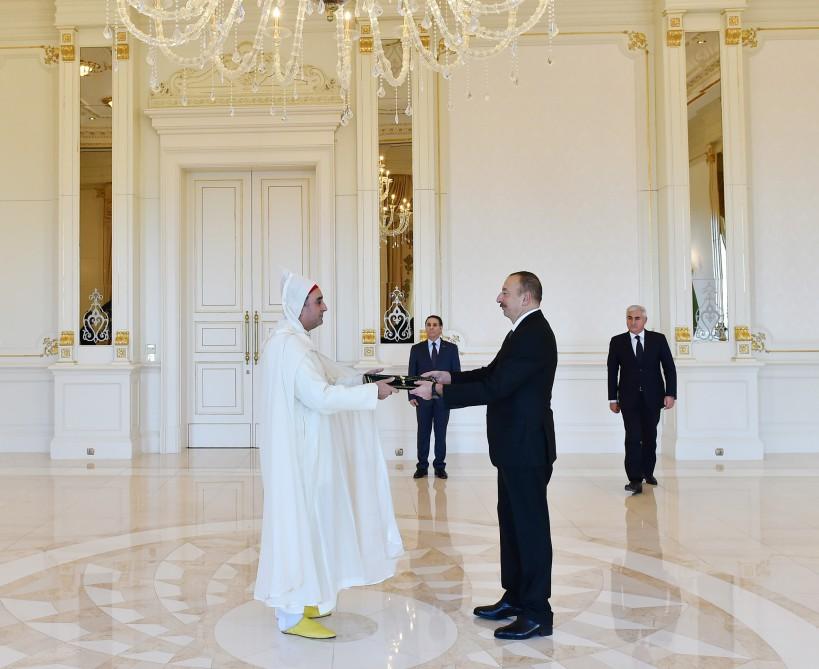 Ilham Aliyev gets credentials of incoming ambassadors (PHOTO)