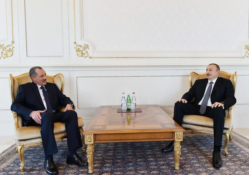 Ilham Aliyev gets credentials of incoming ambassadors (PHOTO)