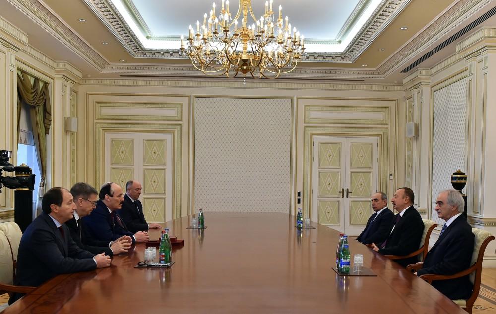Ilham Aliyev receives head of Dagestan Republic  (PHOTO)