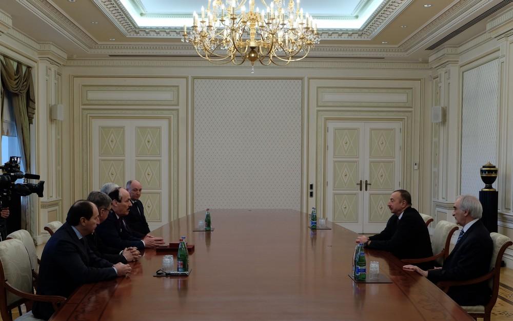 Ilham Aliyev receives head of Dagestan Republic  (PHOTO)