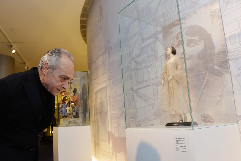 Leyla Aliyeva views Art Doll exhibition (PHOTO)