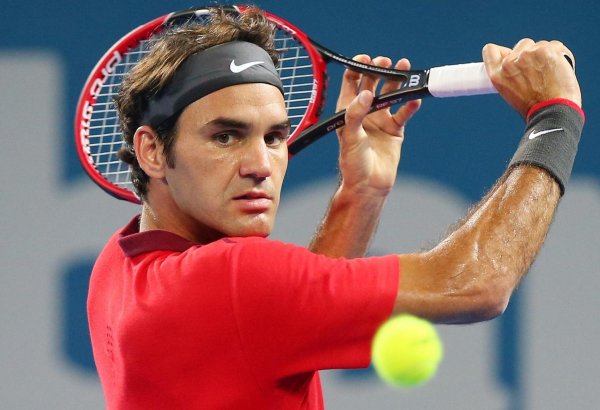 Roger Federer wins his 100th career title
