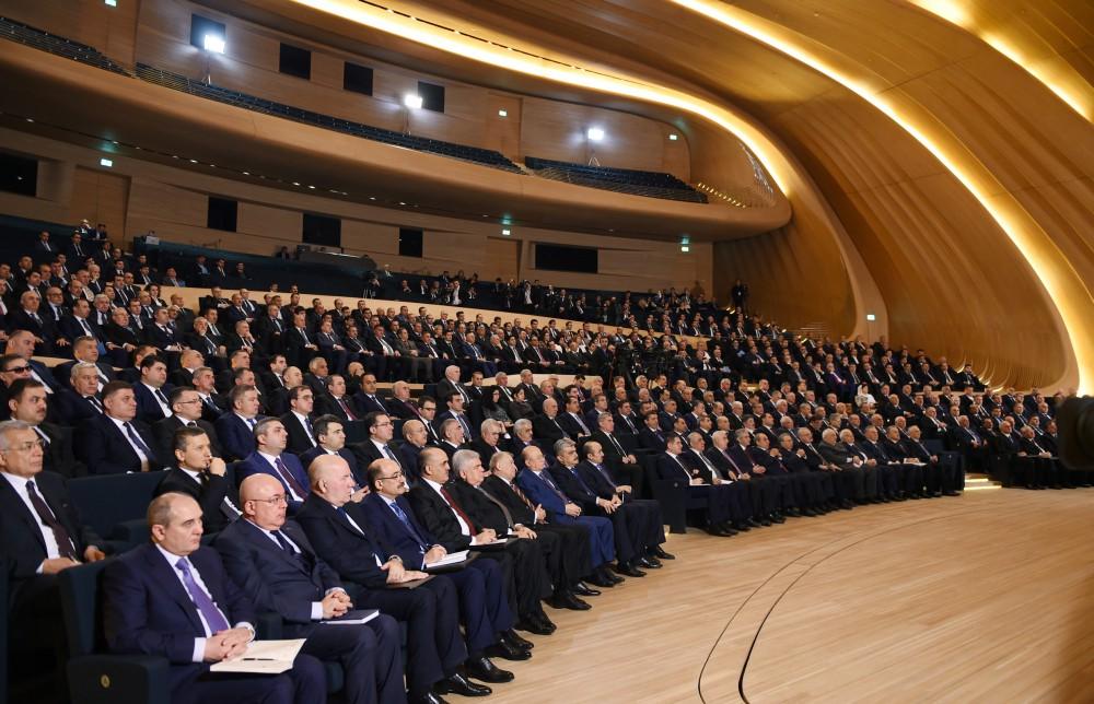 Ilham Aliyev at conference on Azerbaijani regions development  (PHOTO)