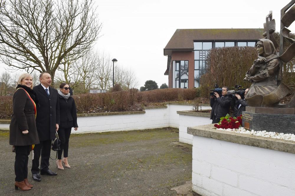 President Ilham Aliyev and his spouse visited statue of Khurshidbanu Natavan in Waterloo