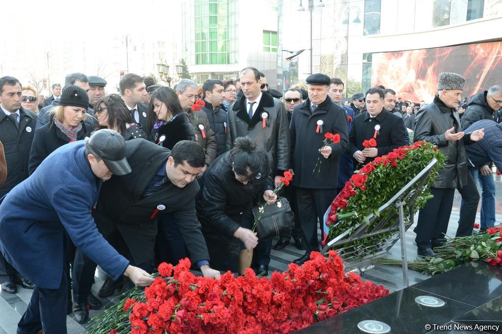 Nationwide march on 25th anniversary of Khojaly genocide held in Baku (PHOTO)