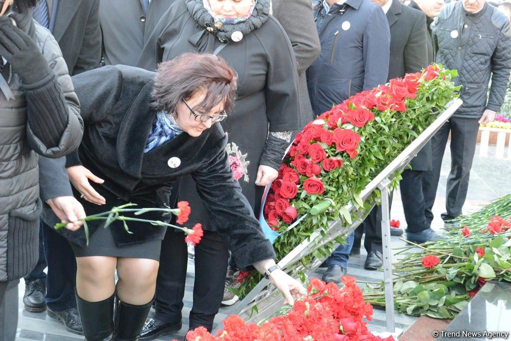 Nationwide march on 25th anniversary of Khojaly genocide held in Baku (PHOTO)