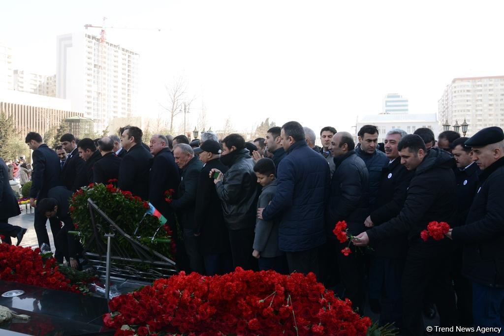 Nationwide march on 25th anniversary of Khojaly genocide held in Baku (PHOTO)
