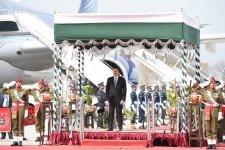 Ilham Aliyev in Pakistan for Summit of the Economic Cooperation Organization (PHOTO)