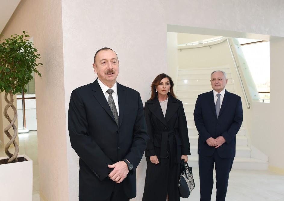 Azerbaijan’s president, first lady attend Heart Center opening in Baku (PHOTO)