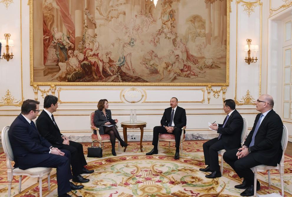 Ilham Aliyev meets deputy CEO of SUEZ Environment (PHOTO)