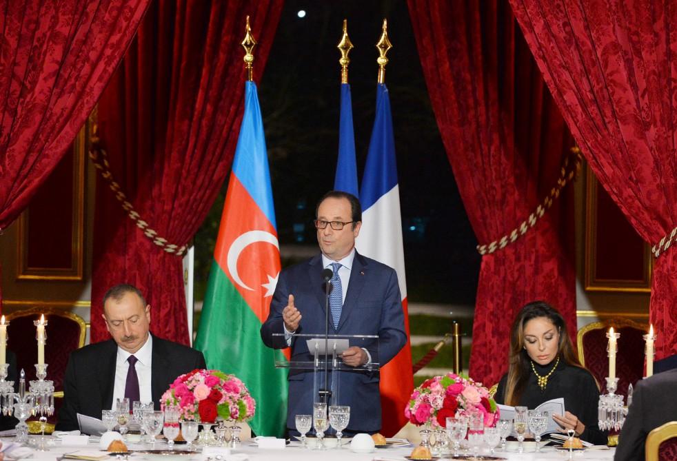 French president hosts dinner for President Aliyev, First Lady Mehriban Aliyeva (PHOTO)