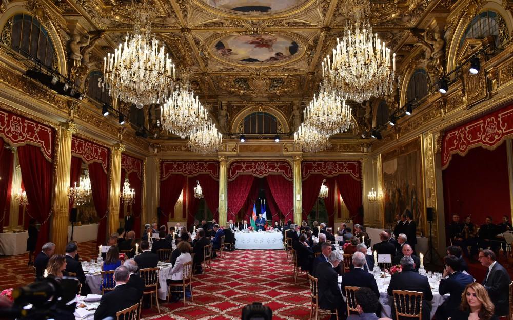 French president hosts dinner for President Aliyev, First Lady Mehriban Aliyeva (PHOTO)