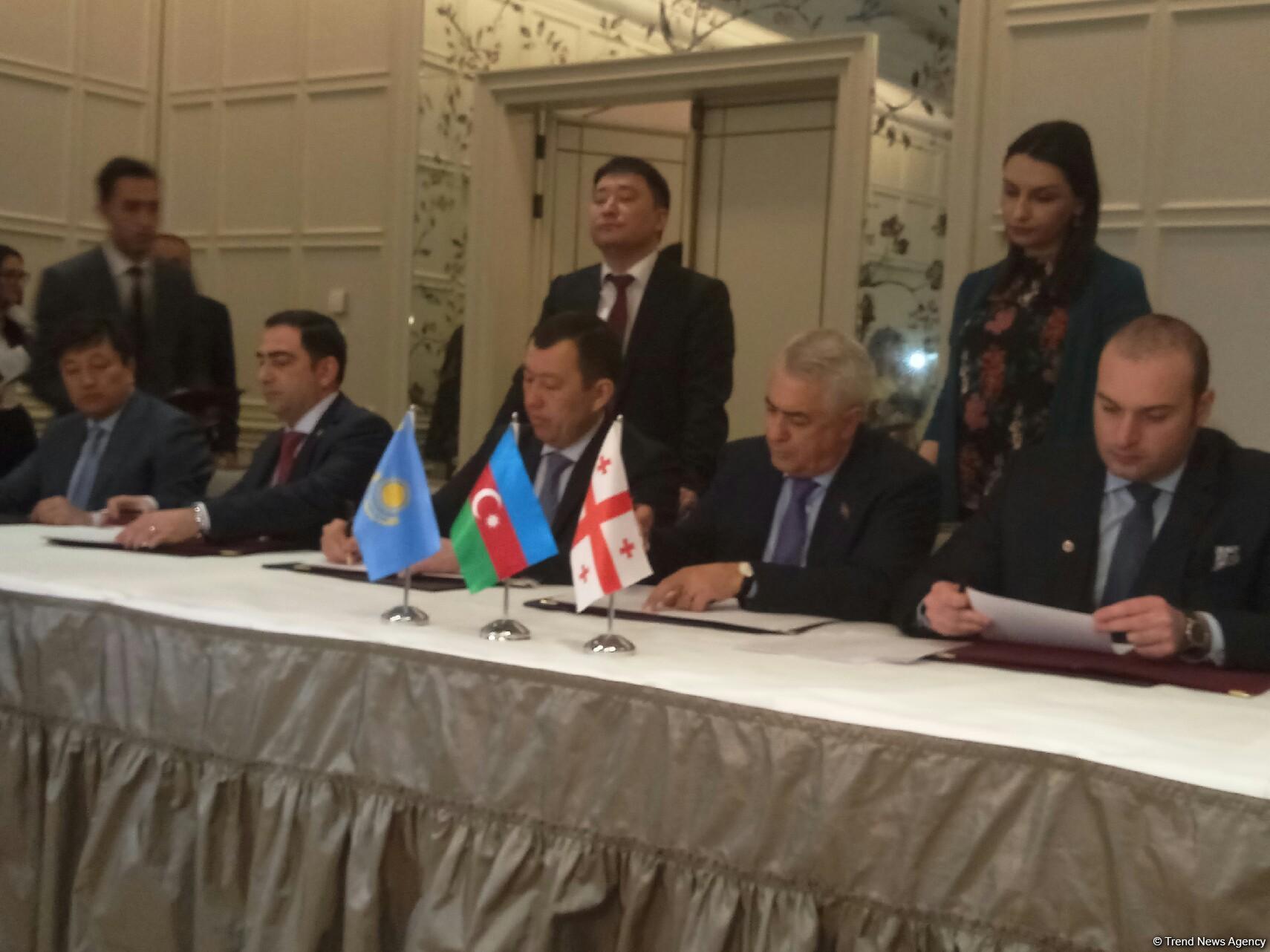 Azerbaijan, Kazakhstan, Georgia ink protocol on Trans-Caspian transport route (PHOTO)