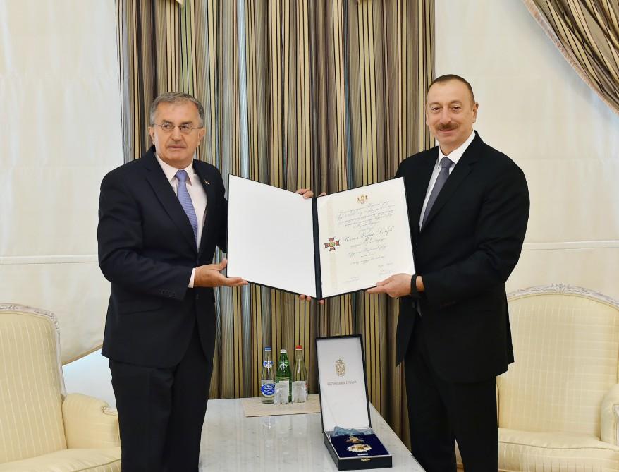 Ilham Aliyev presented with Serbia’s highest state order (PHOTO)