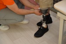 Azerbaijani soldiers disabled in April battles given high-tech prostheses (PHOTO, VIDEO)