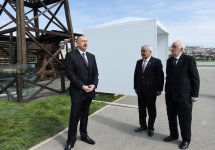 Ilham Aliyev views oil well in Bibiheybat after reconstruction (PHOTO)