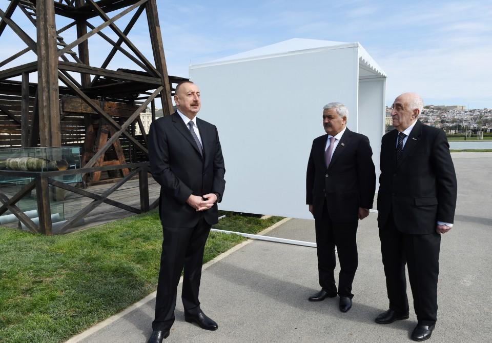 Ilham Aliyev views oil well in Bibiheybat after reconstruction (PHOTO)