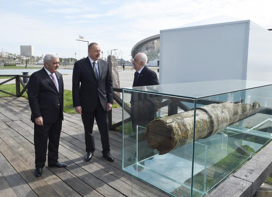 Ilham Aliyev views oil well in Bibiheybat after reconstruction (PHOTO)