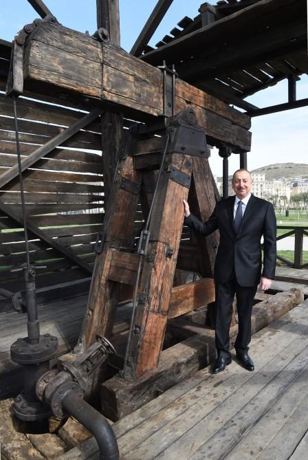 Ilham Aliyev views oil well in Bibiheybat after reconstruction (PHOTO)