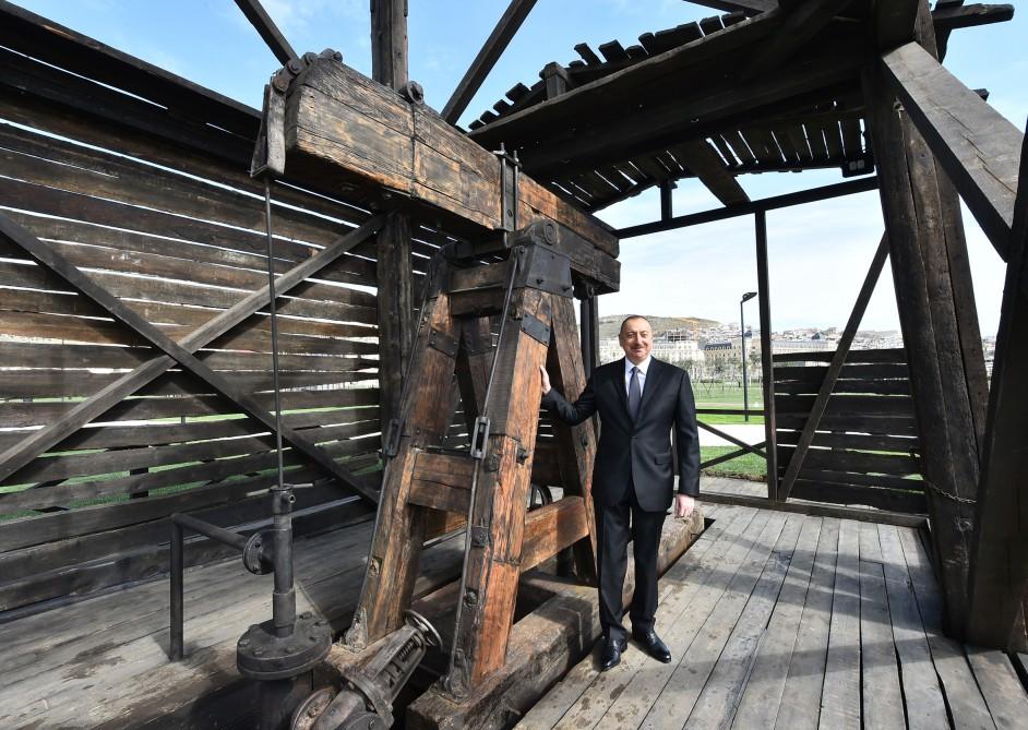 Ilham Aliyev views oil well in Bibiheybat after reconstruction (PHOTO)