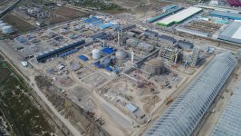 Ilham Aliyev views construction at carbamide plant in Sumgayit (PHOTO)