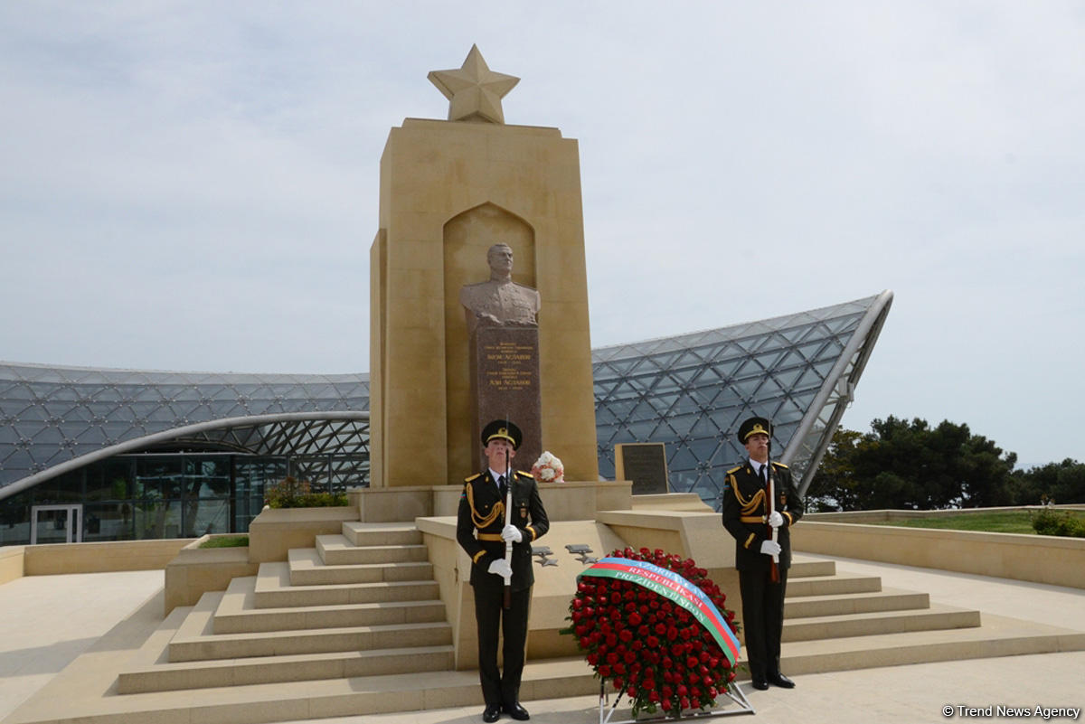 Azerbaijan celebrating Victory Day (PHOTO)