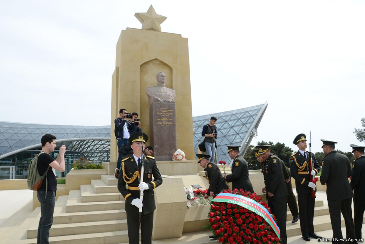 Azerbaijan celebrating Victory Day (PHOTO)