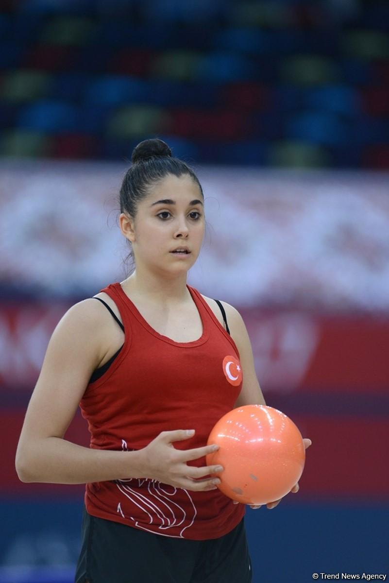 Baku 2017: Rhythmic gymnastics podium training kicks off (PHOTOS)