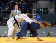 Azerbaijan’s president awards winners in judo at Baku 2017 (VIDEO)