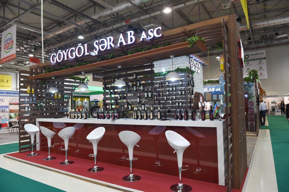 Azerbaijani president, first lady view World Food Azerbaijan, CaspianAgro exhibitions (PHOTO)