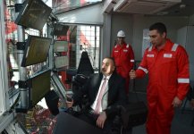 Ilham Aliyev attends opening of drilling rig named after Heydar Aliyev (PHOTO)