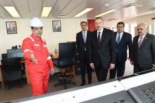 Ilham Aliyev attends opening of drilling rig named after Heydar Aliyev (PHOTO)