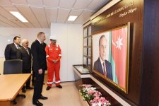 Ilham Aliyev attends opening of drilling rig named after Heydar Aliyev (PHOTO)