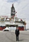 Ilham Aliyev attends opening of drilling rig named after Heydar Aliyev (PHOTO)