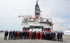 Ilham Aliyev attends opening of drilling rig named after Heydar Aliyev (PHOTO)