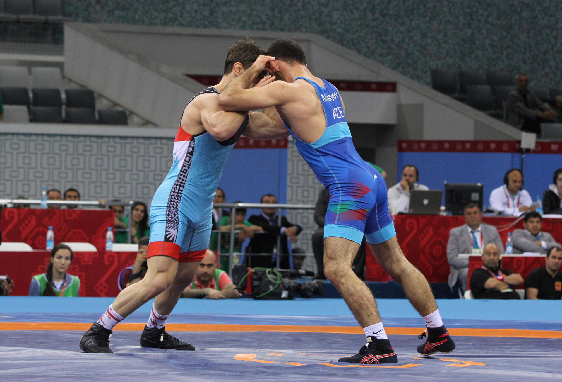 Baku 2017: Ilham Aliyev presents medals to Greco-Roman wrestling winners (VIDEO) (PHOTO)