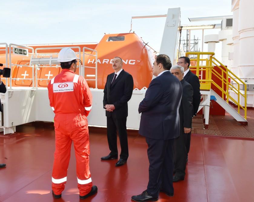 Ilham Aliyev attends opening of drilling rig named after Heydar Aliyev (PHOTO)