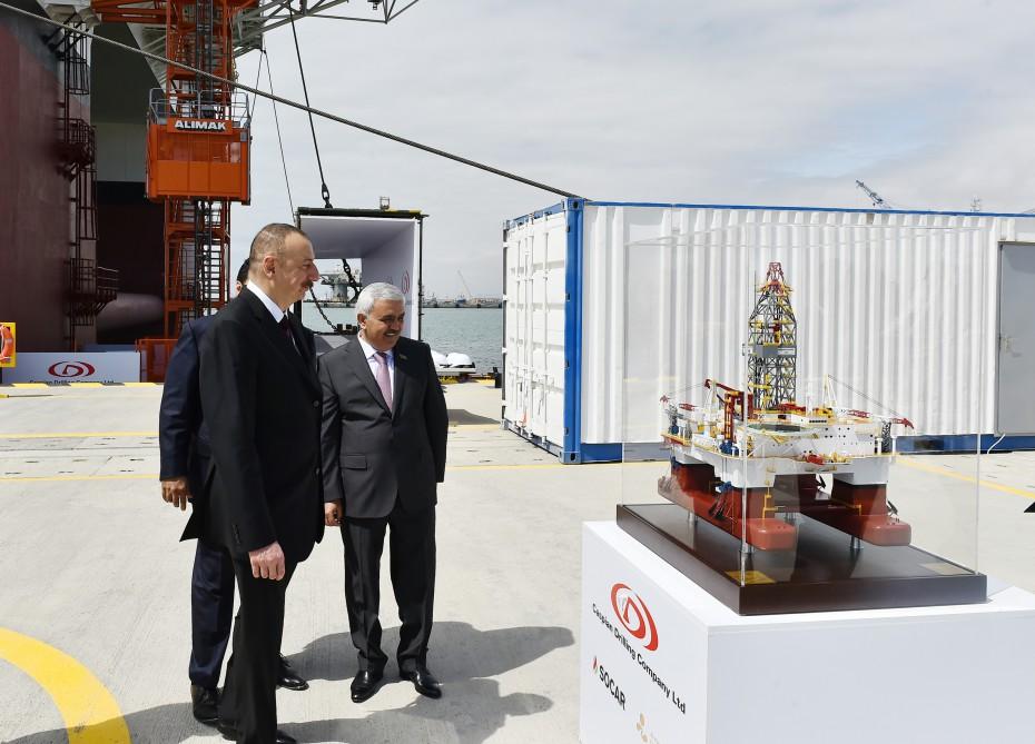Ilham Aliyev attends opening of drilling rig named after Heydar Aliyev (PHOTO)